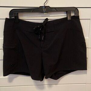 Athleta board short in black. Exc cond.